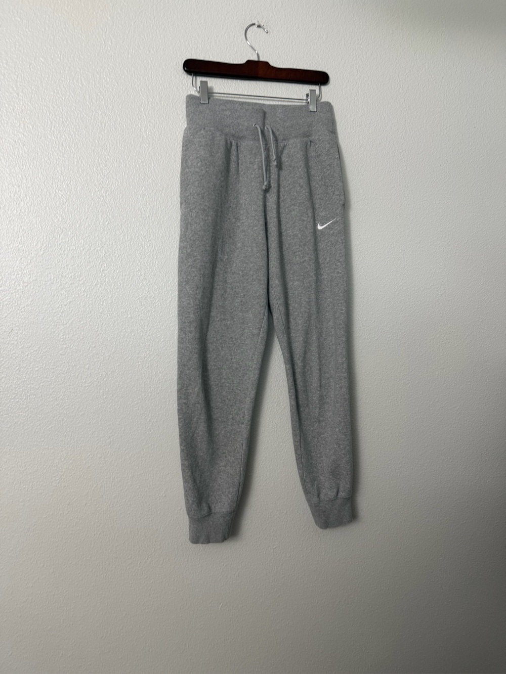 Nike Gray Fleece Jogger Pants with Swoosh SZ S